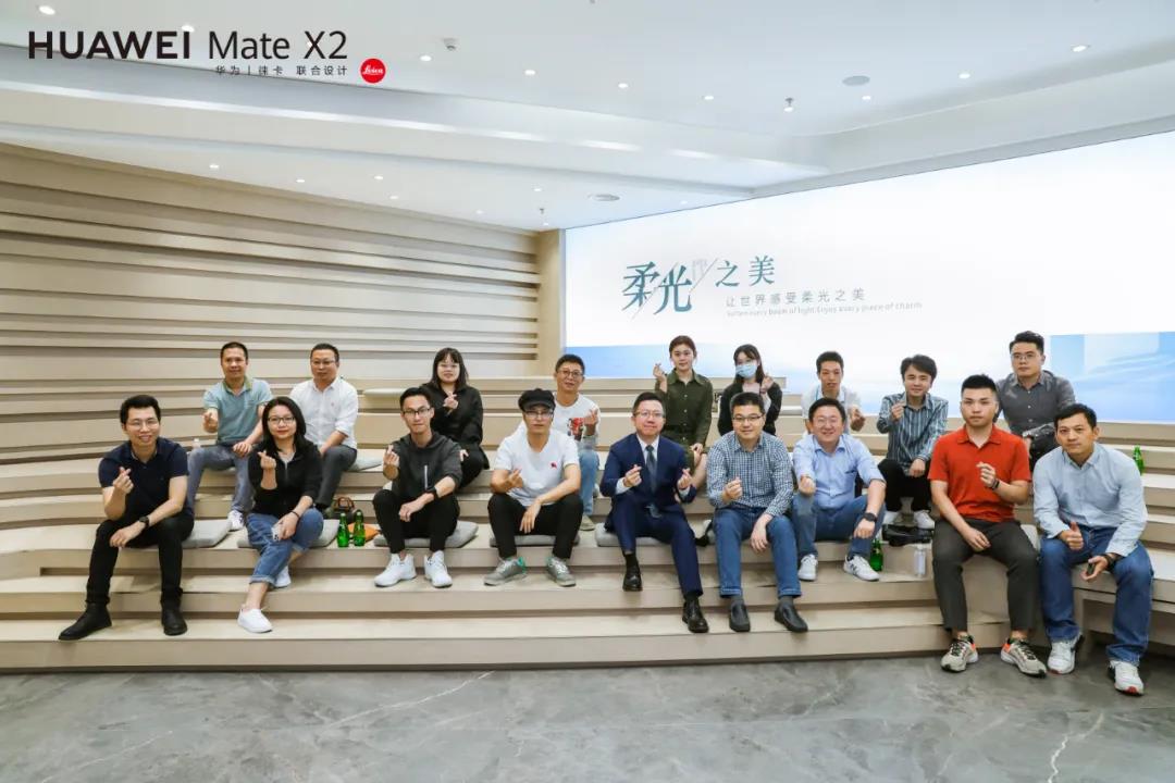 华鹏x华为 |与八三学联一起邂逅柔光之美